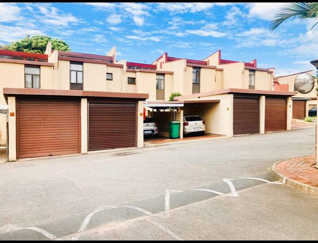 3 BEDROOM DUPLEX FOR SALE IN MONTCLAIR